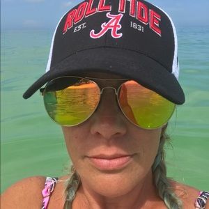 Meet your Posher, Charity