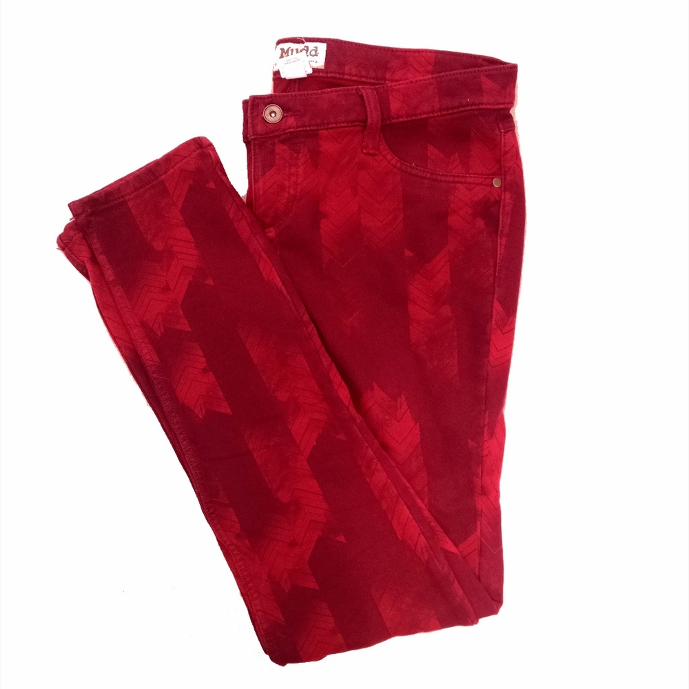 Mudd Dark Red Chevron Pattern Jeggings