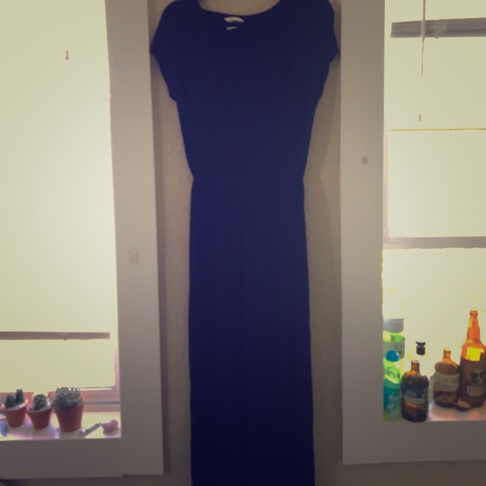 Black maxi