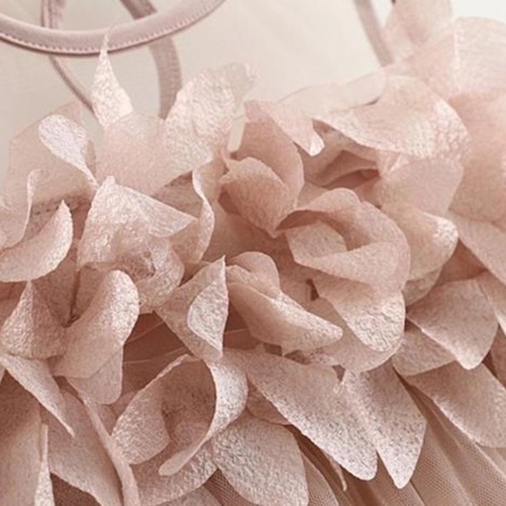 LAST 1! LITTLE DIVA ALERT! Unique Petal tier dress - Picture 2 of 7