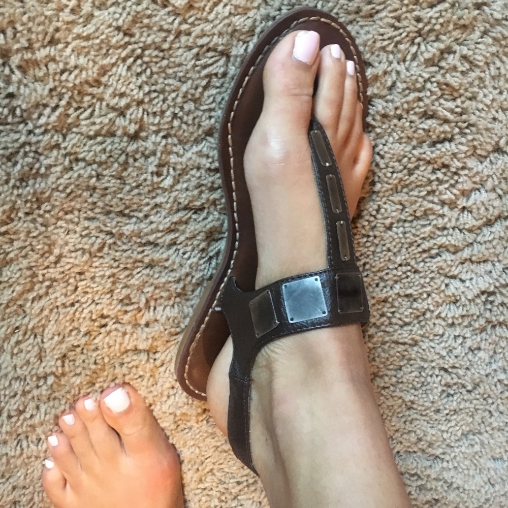 Sandals! - Picture 2 of 2