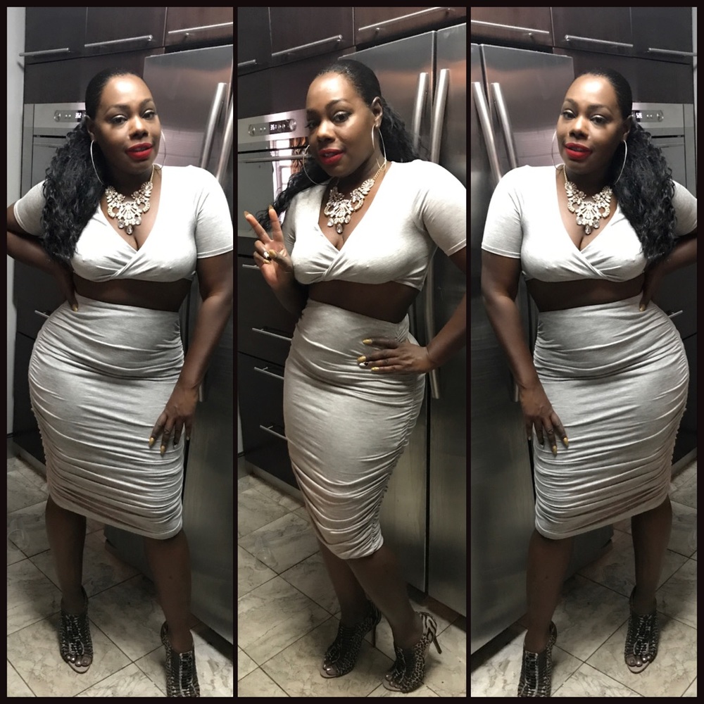 Gray two piece nice fit 👌🏾