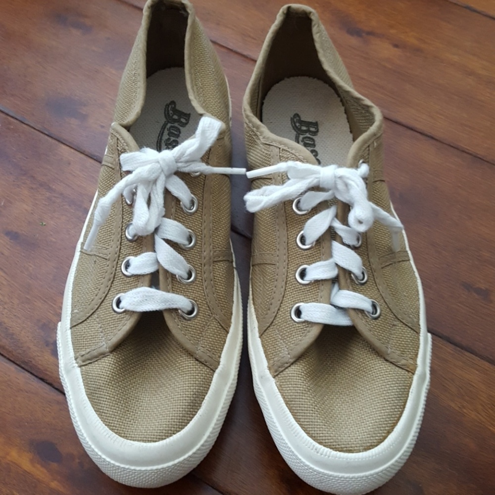 G.H. Bass & Co. Canvas Sneaker Athletic Shoes 7.5