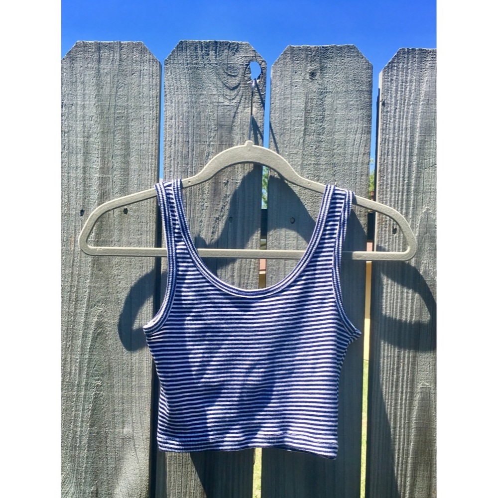 PULL & BEAR Crop Top