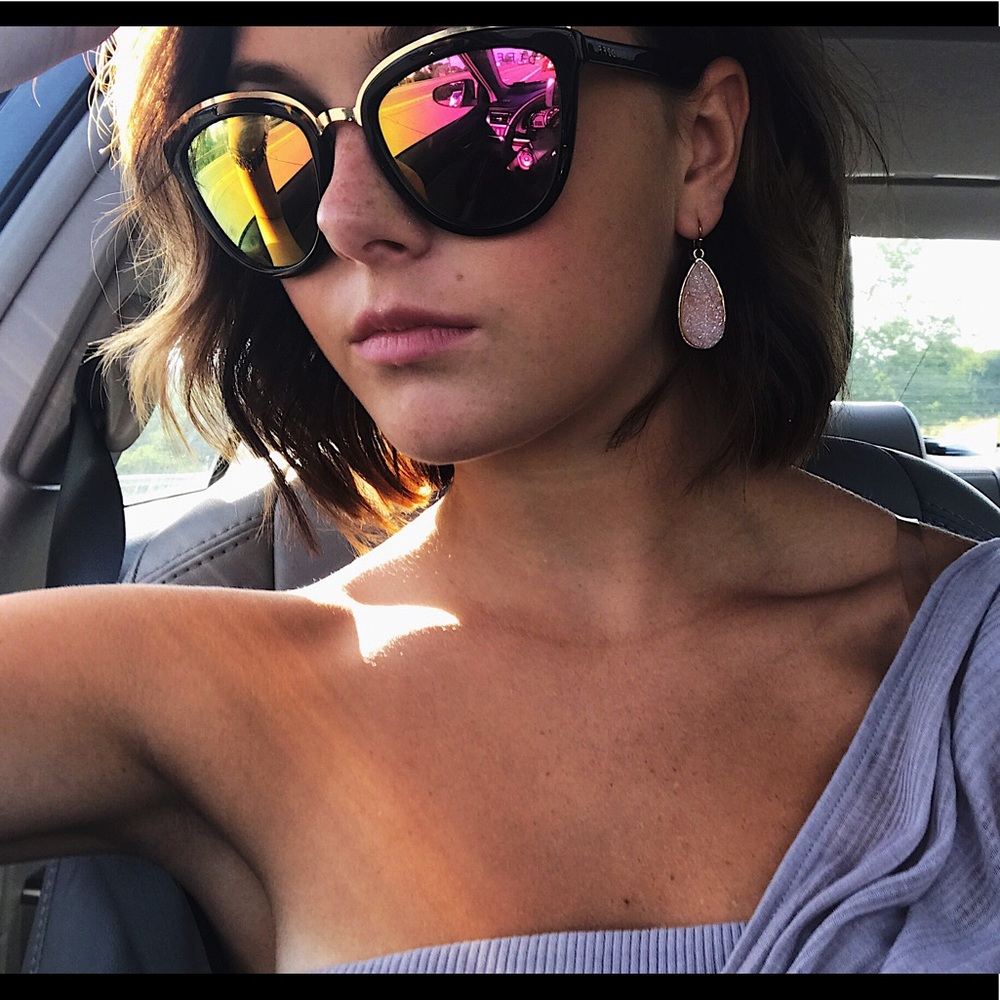 Meet your Posher, Alex