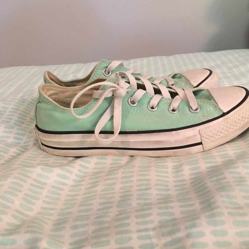 Converse - Picture 2 of 3