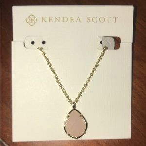 Kiri Necklace in Rose Quartz- like new