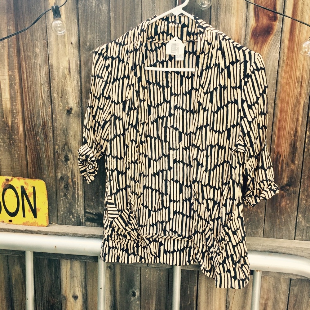 Black and Tan Tribal Printed Cardigan!