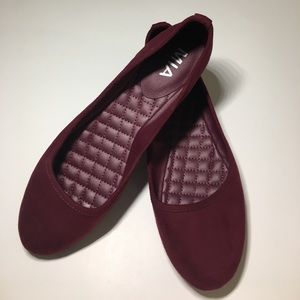 Burgundy Flats
