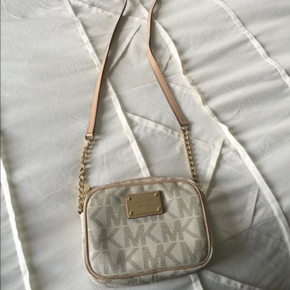 Cross body bag