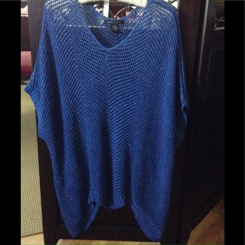 BCBG Max Azria sweater top