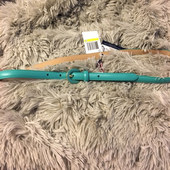 Vineyard Vines turquoise enamel leather belt! - Picture 4 of 6