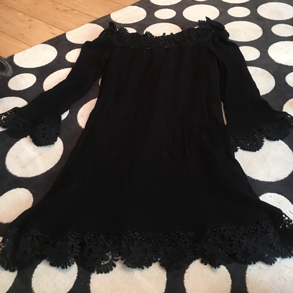 off the shoulder 3/4 length dress