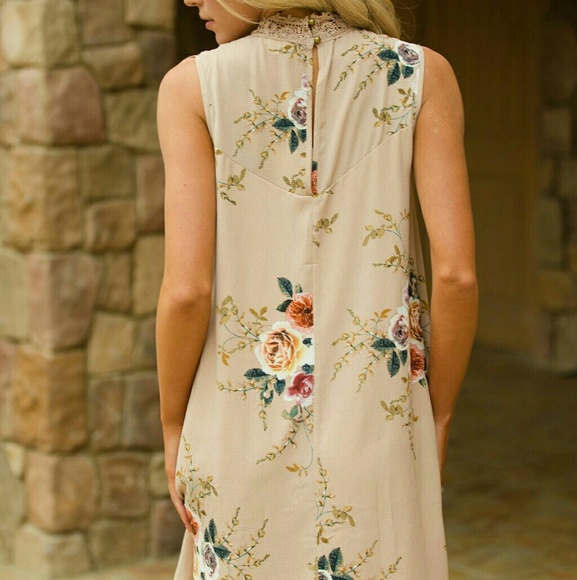 Floral Dress - Picture 4 of 8