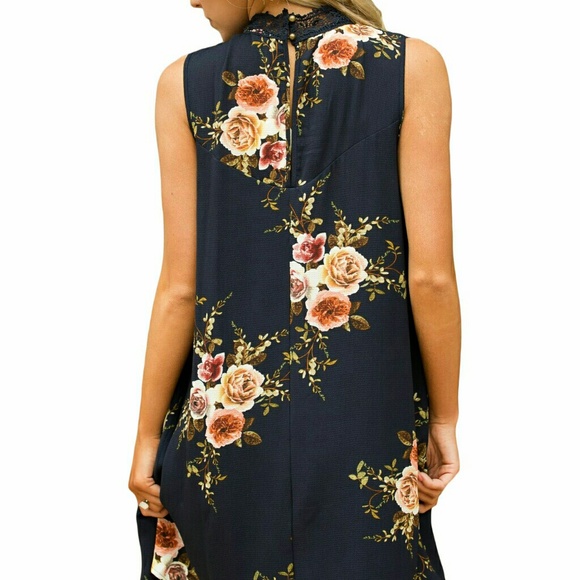 Floral Dress - Picture 4 of 8