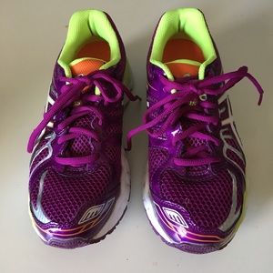 Asics Gel-Nimbus Youth Girls Shoe Sz 3 EUC