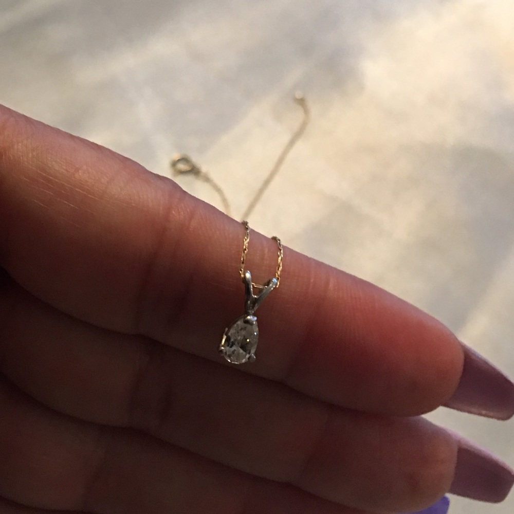 14kt diamond pendant