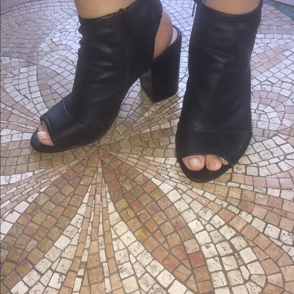 Aldo Black Leather Peep Toe Bootie! Size 7 and 1/2