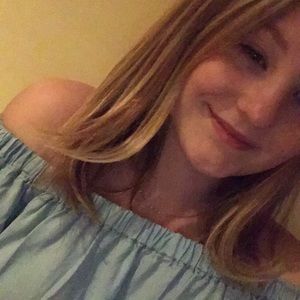 Meet your Posher, Mia