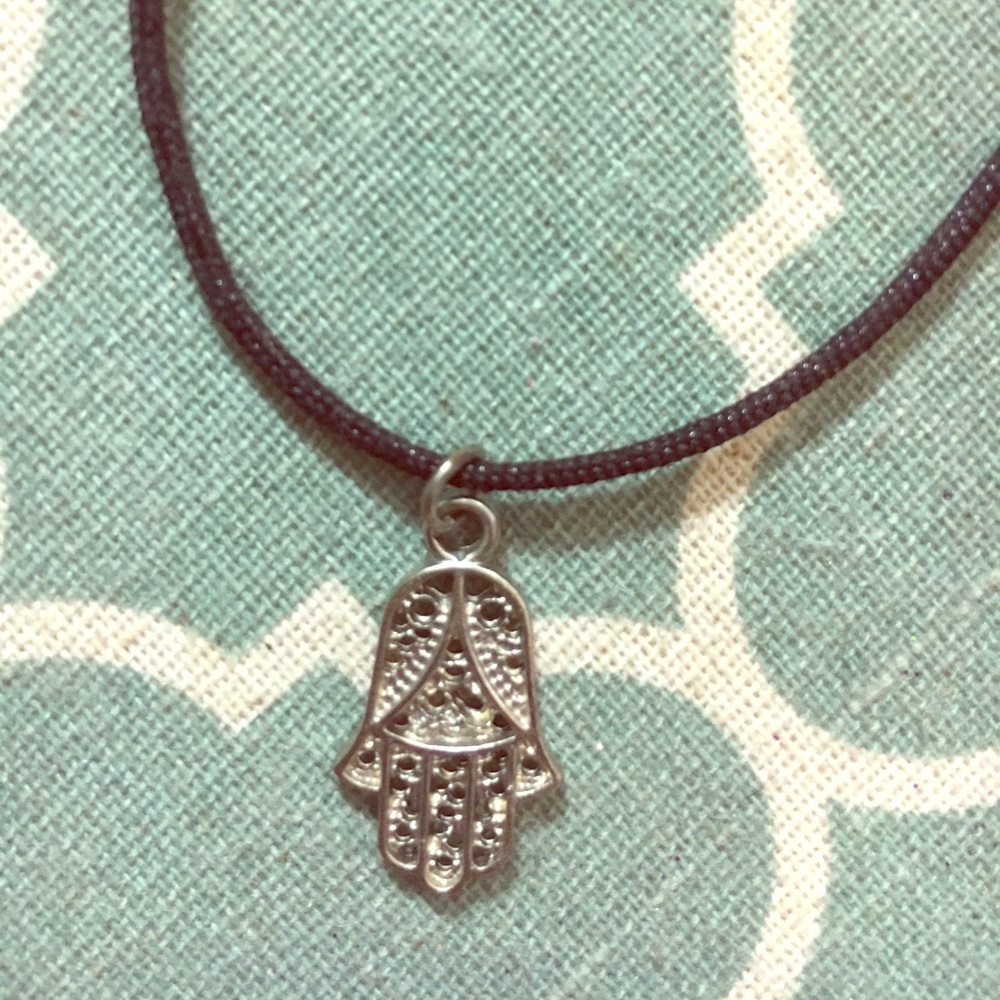 Hamsa Choker