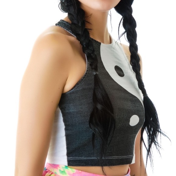 UNIF Tops - Yin yang crop too