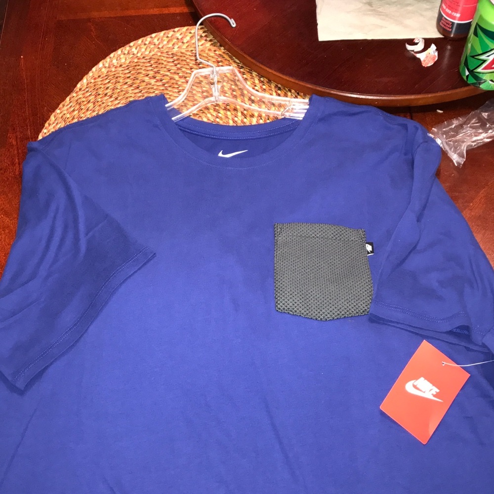 Nike dri-fit cotton tee with pocket