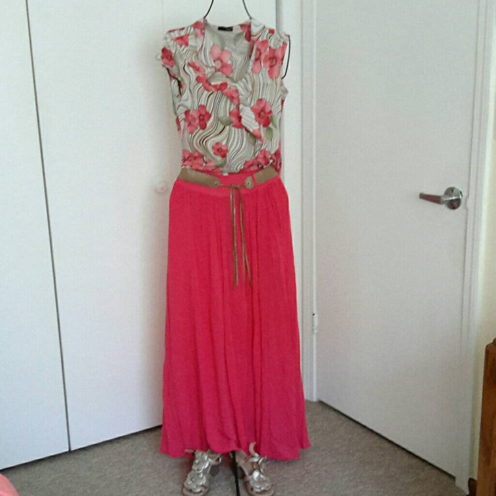 Maxi pink skirt, M 6-8