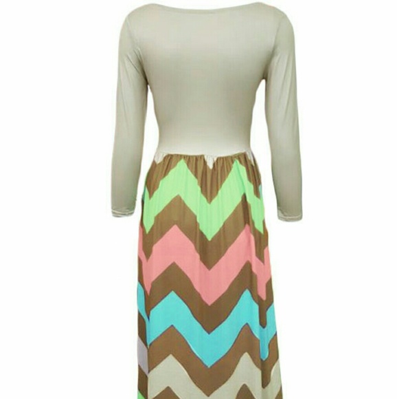 3/4 Sleeve Maxi Dress - Picture 4 of 5