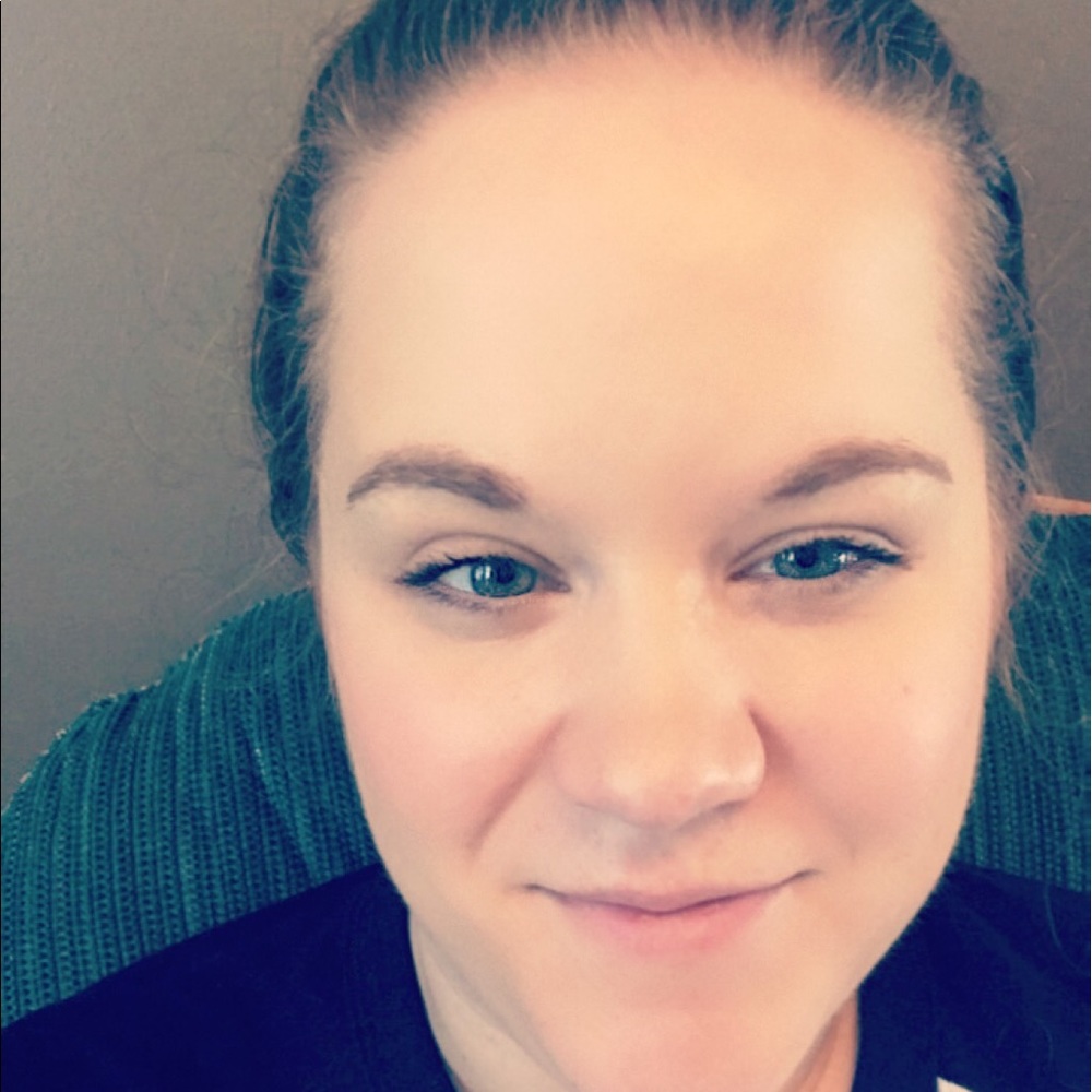 Meet your Posher, Lacey