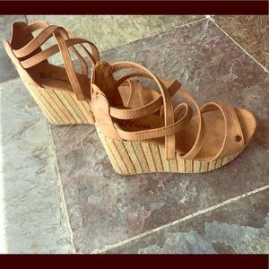 Volcom Tan Brown Wedge Sandal