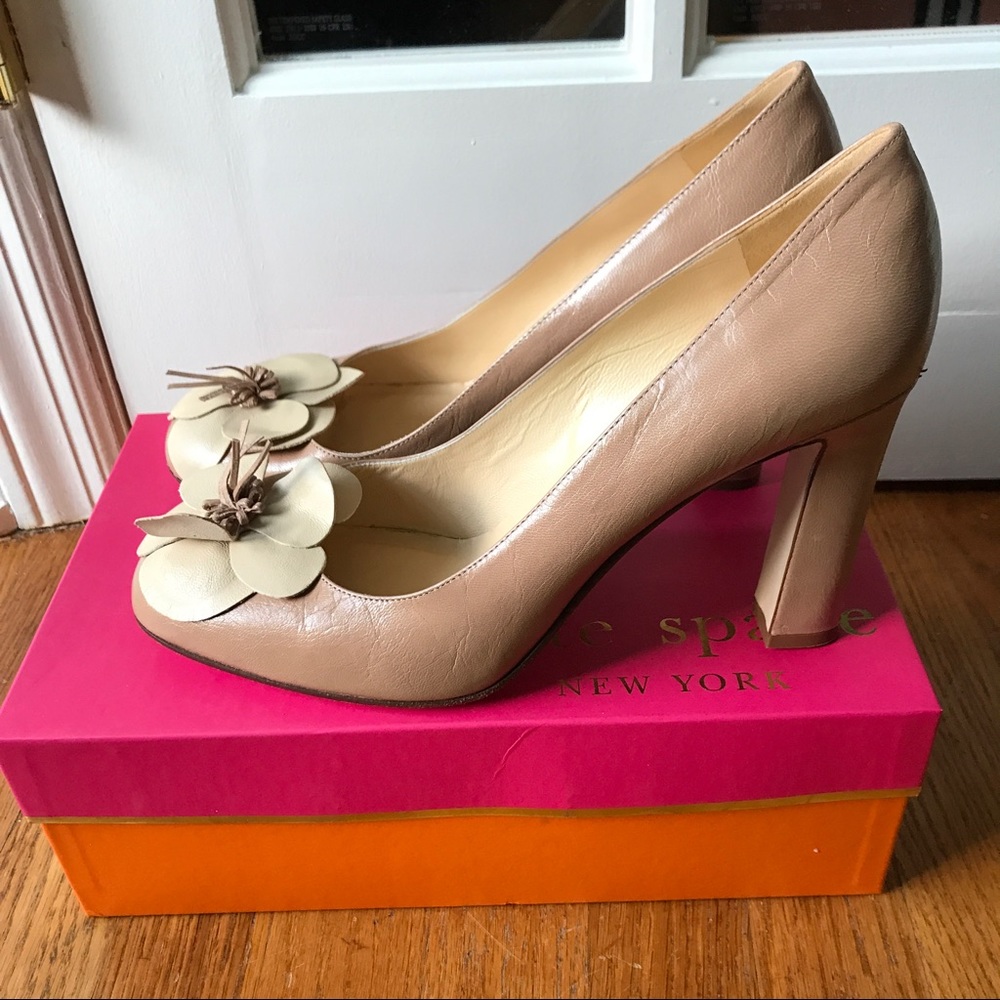 Kate Spade nude pumps