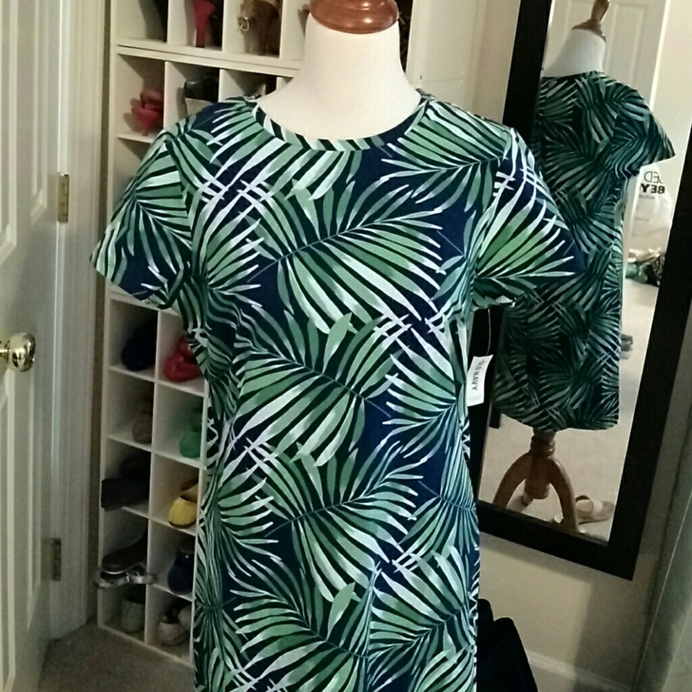 Sent to ThredUp! Old Navy palm print dress