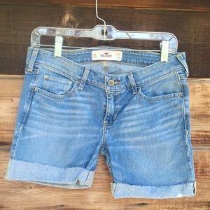 Hollister shorts 👖🌈