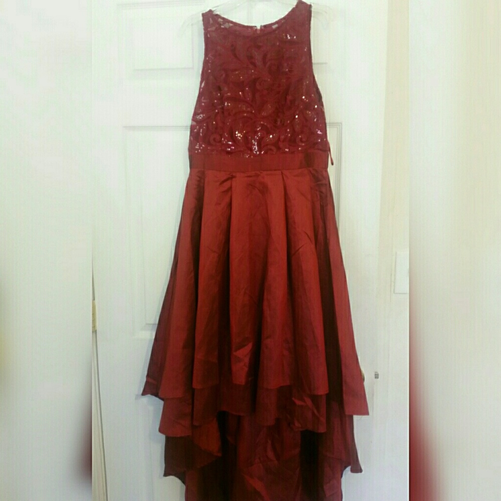 Gorgeous Burgundy Prom Dress