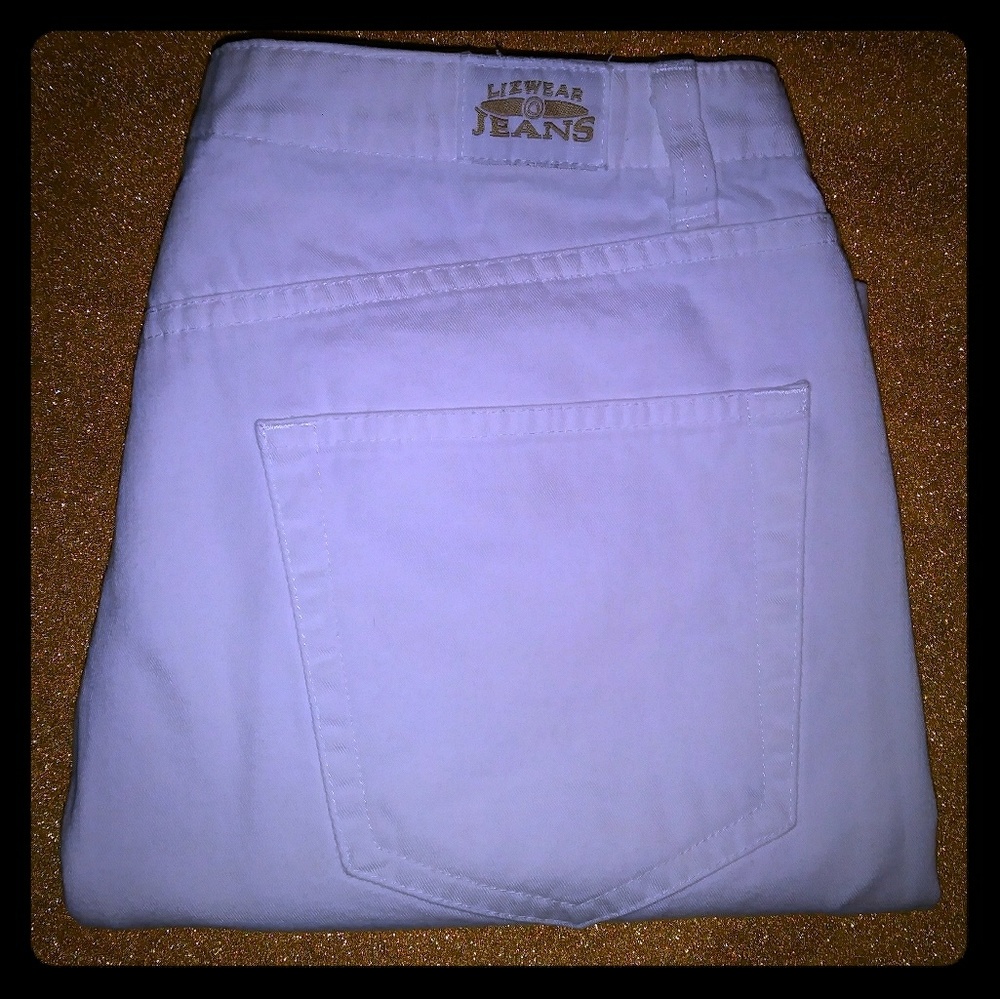 SOLD 🌟 Lizwear Bermuda Shorts 🌟