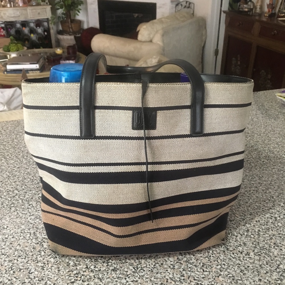 DKNY tote
