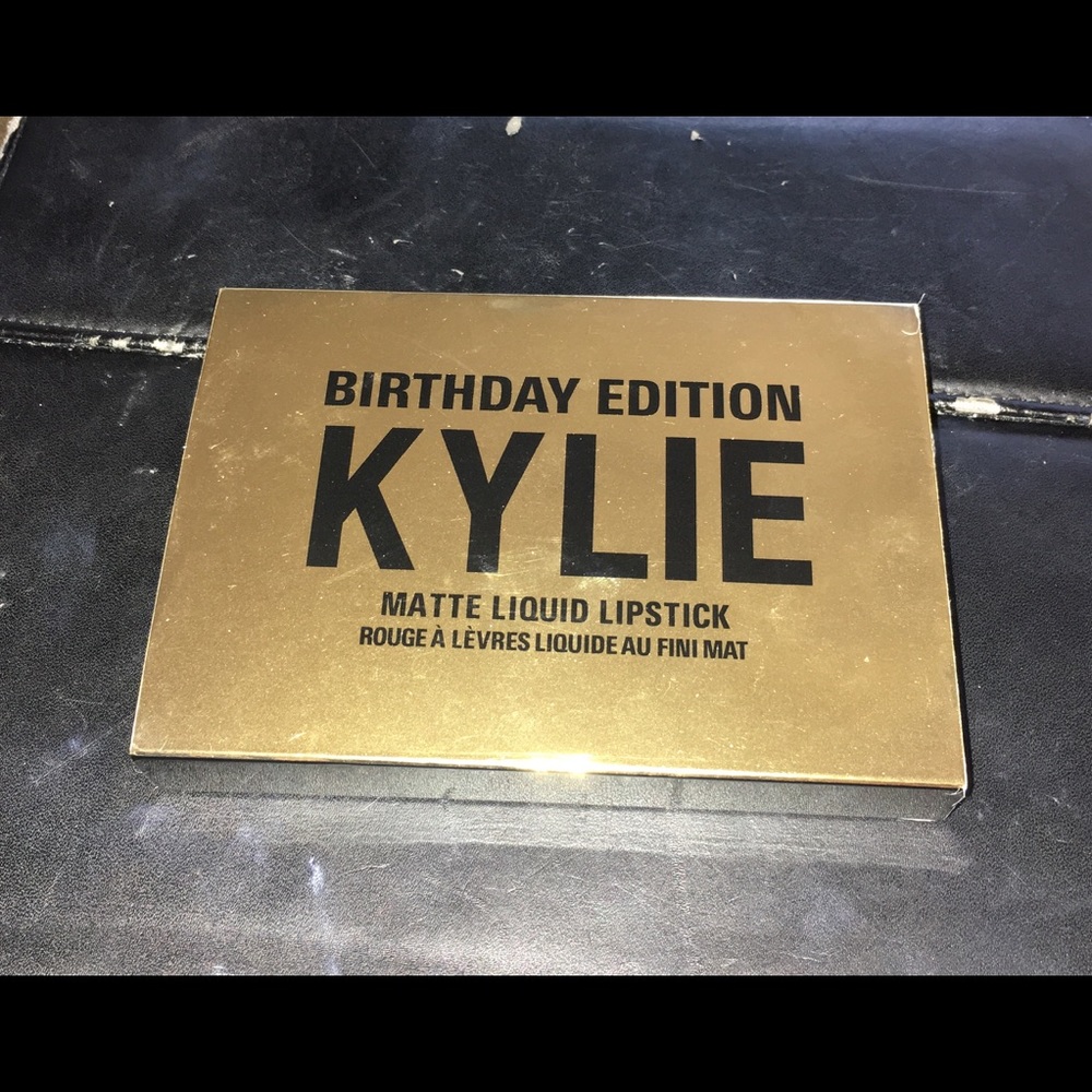 BIRTHDAY EDITION KYLIE MATTE LIPSTICK