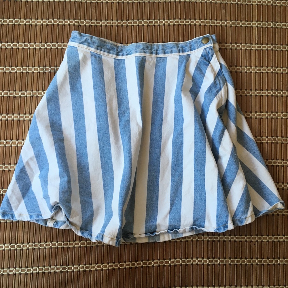 American Apparel denim skirt