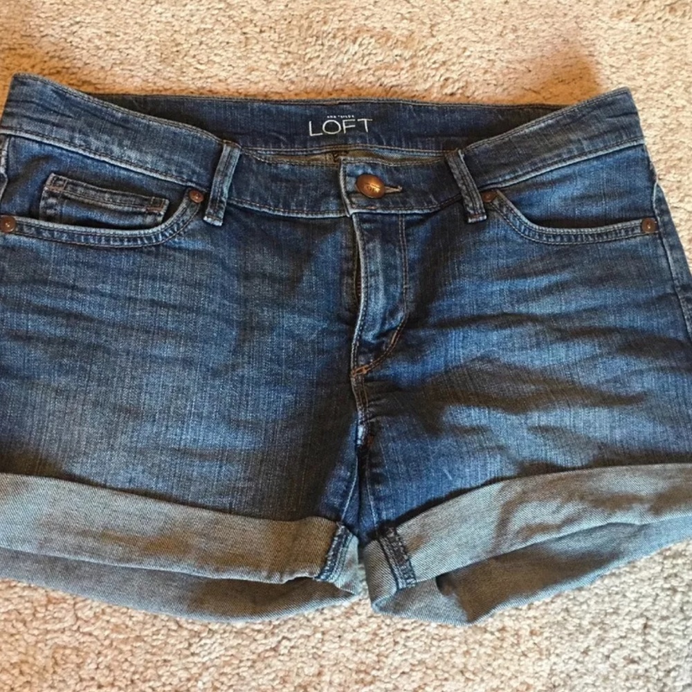 LOFT Jean Shorts Size 0/25
