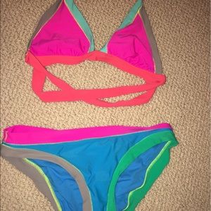 EDGY COLORFUL SWIMSUIT 💗