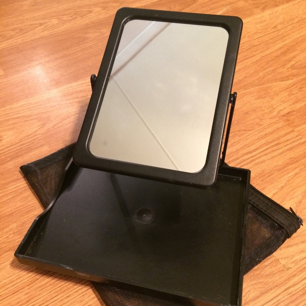 🔥SALE!!!🔥MARY KAY TRAVEL MIRROR (NWOT)