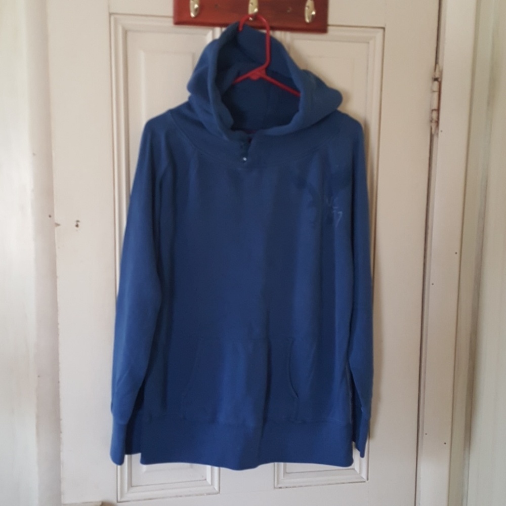 American Eagle Sweatshirt