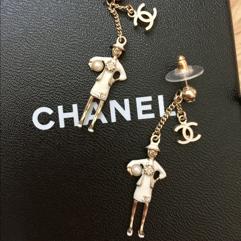 Authentic CHANEL Mademoiselle Drop Earrings