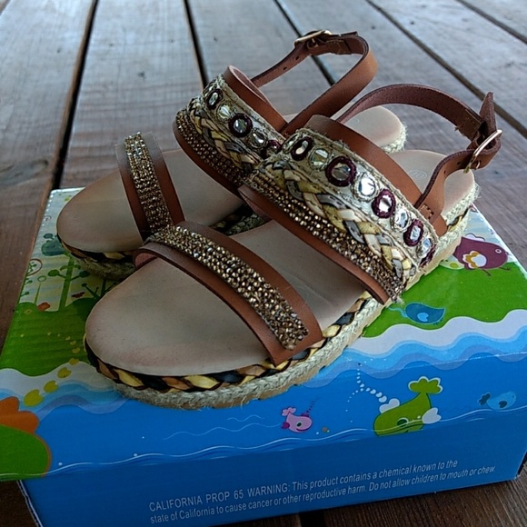 Tiny Platform Sandal - Picture 1 of 5
