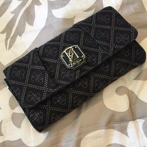 Guess wallet