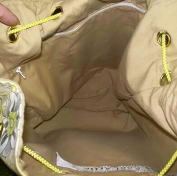 Custom hand made backpack drawstring closure - Picture 2 of 3