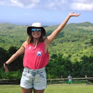 Meet your Posher, Danielle