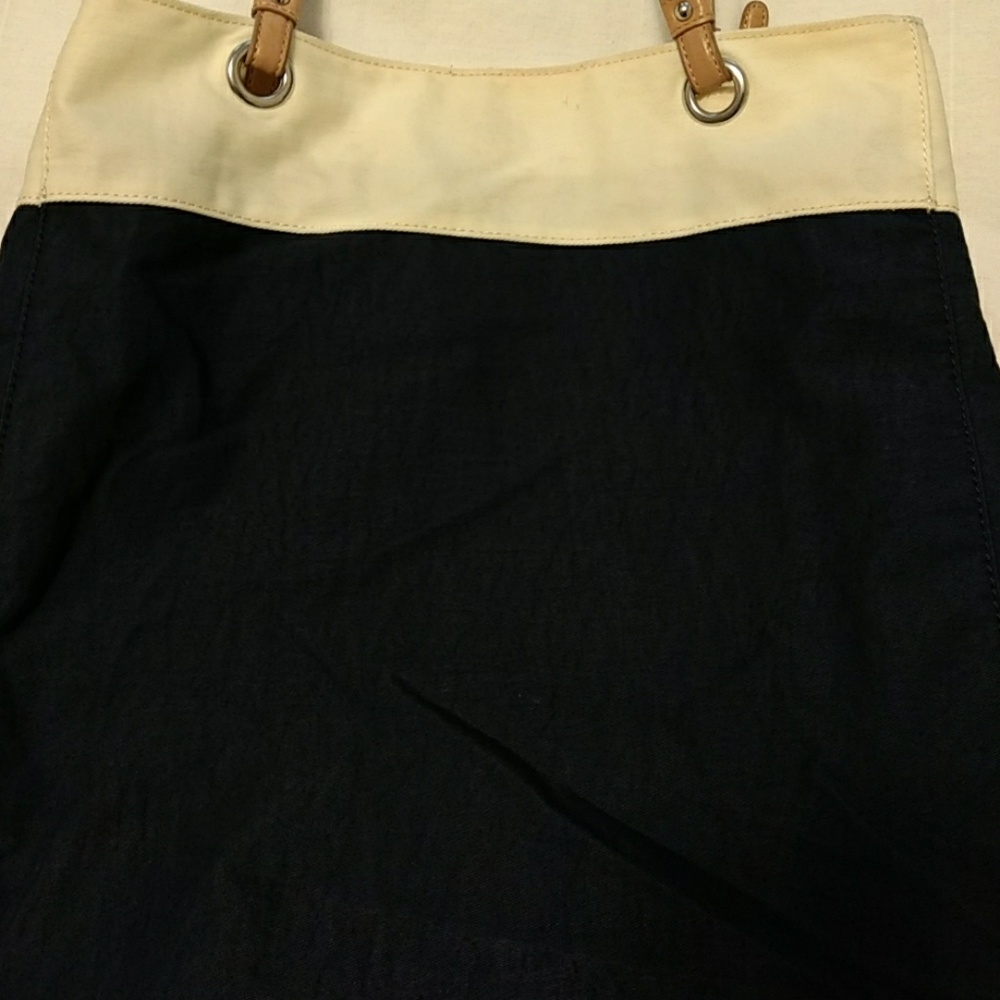 Navy & Ivory Colorblock Hobo Bag - Picture 2 of 6
