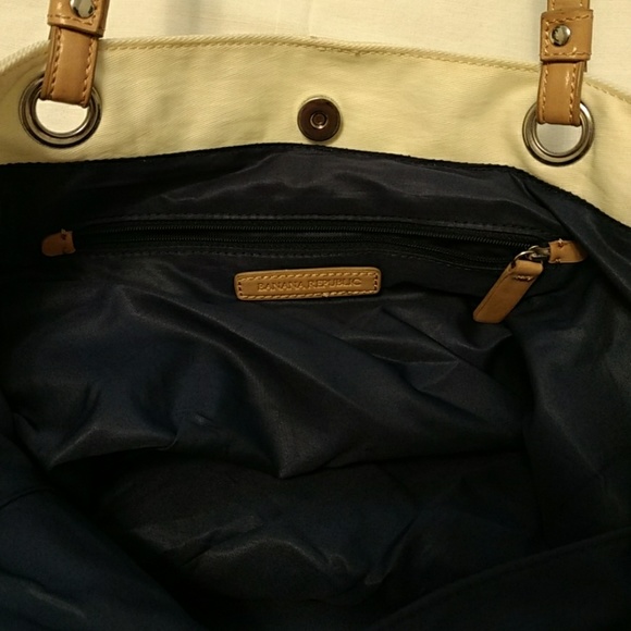 Navy & Ivory Colorblock Hobo Bag - Picture 5 of 6