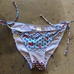 Floral pattern bikini bottom